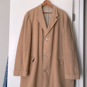 Vintage Classic Men’s Single Breasted Cashmere XL Overcoat. Camel